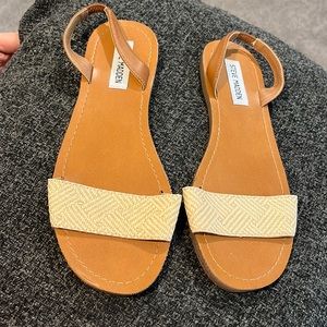 Steve Madden Size 8.5 sandals NWT